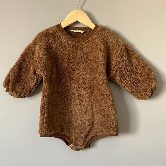 ❌SOLD Plush Long Sleeve Onesie - Picture 1 of 8